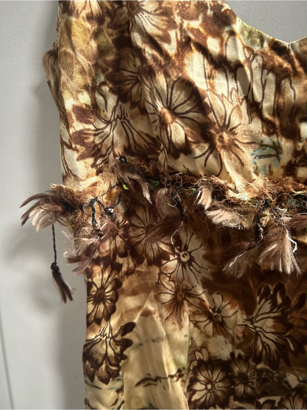 Y2K Alberto Makali Brown and Cream floral w/ feathers & Sequins tank Sz S - Picture 5 of 15